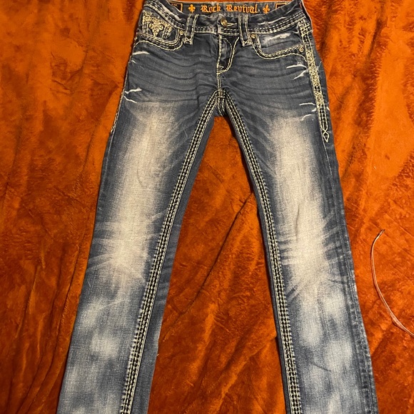 Awesome rock revival jeans, love love love! Only wore once! Perfect condition - Picture 1 of 6